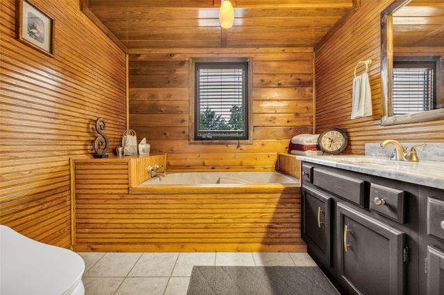 413 Hilltop Road, Sand Springs, OK 74063