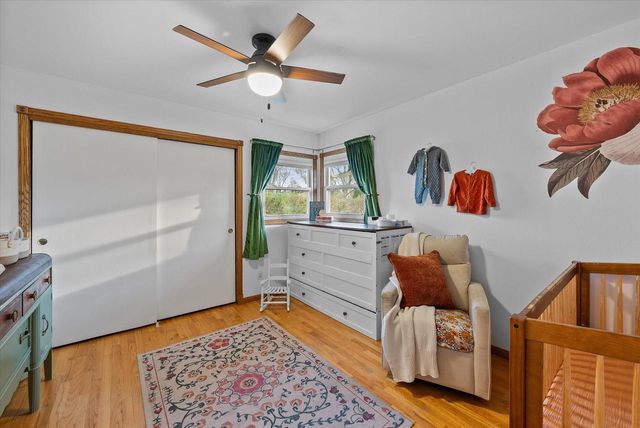 W282N6654 Meadowlark LANE, Hartland, WI 53029