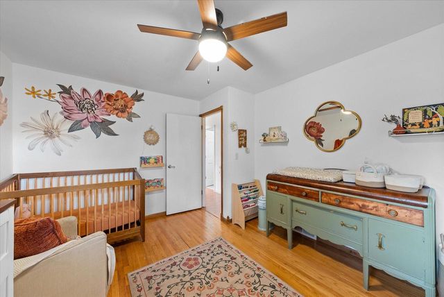 W282N6654 Meadowlark LANE, Hartland, WI 53029