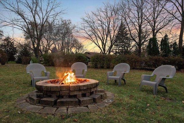 W282N6654 Meadowlark LANE, Hartland, WI 53029