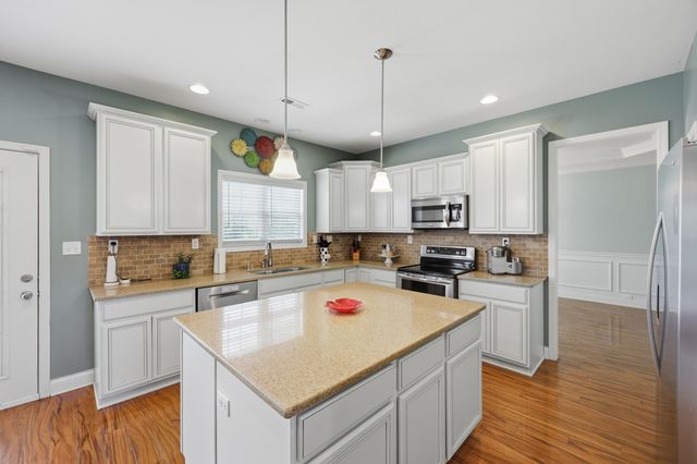 4248 Mooncoin Way, Lexington, KY 40515