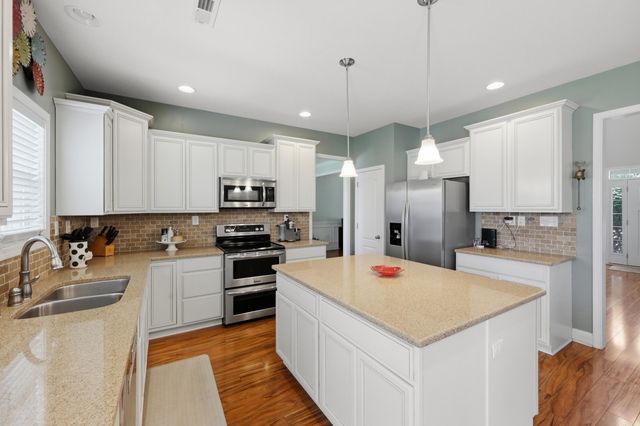 4248 Mooncoin Way, Lexington, KY 40515