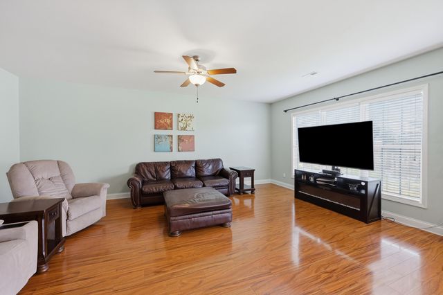 4248 Mooncoin Way, Lexington, KY 40515