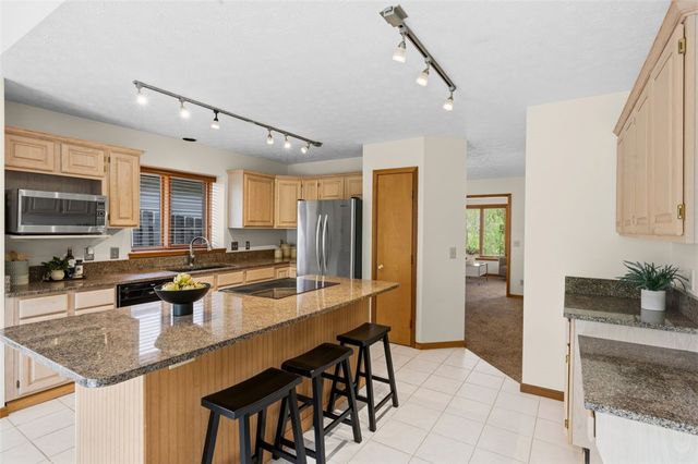 923 Wind Forest Drive, Springboro, OH 45066