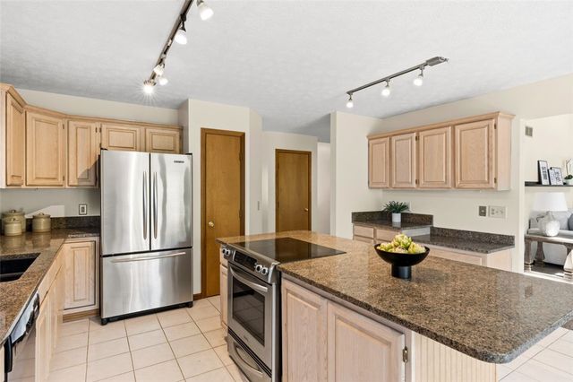 923 Wind Forest Drive, Springboro, OH 45066