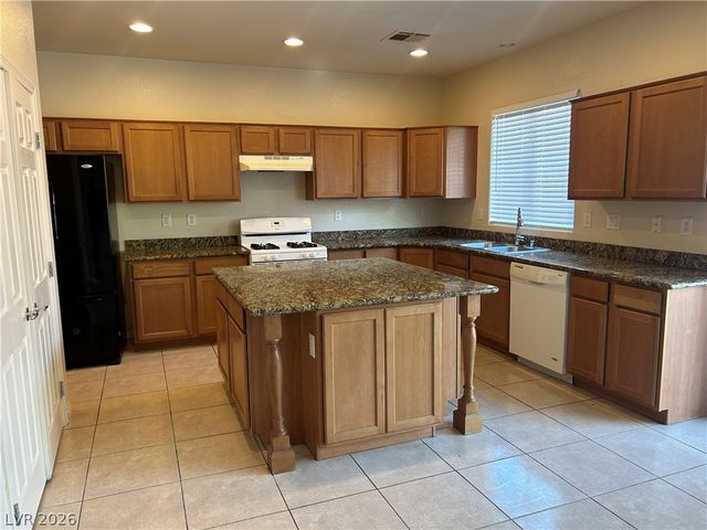 106 Augusta Course Avenue, Las Vegas, NV 89148
