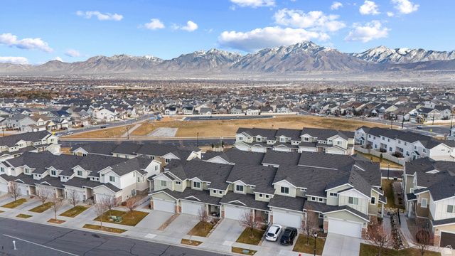 14287 S MEADOW ROSE DR, Herriman, UT 84096