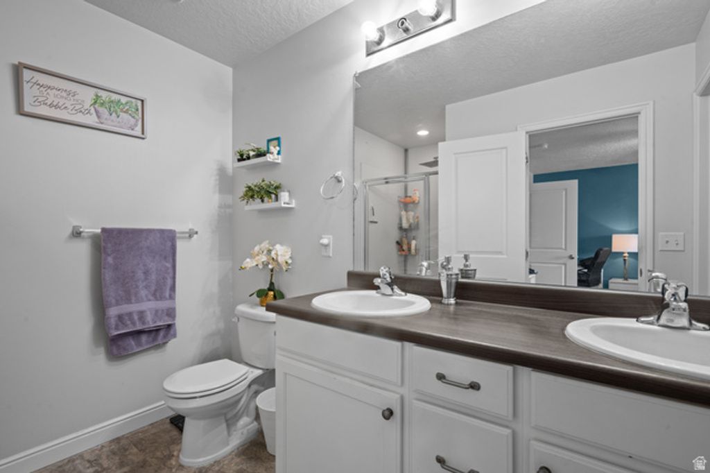 Image 15 of property listing at 14287 S MEADOW ROSE DR, Herriman, UT 84096