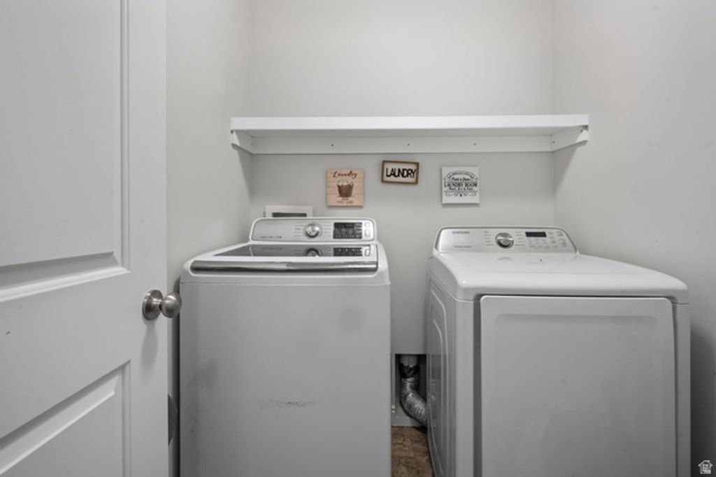 Image 20 of property listing at 14287 S MEADOW ROSE DR, Herriman, UT 84096