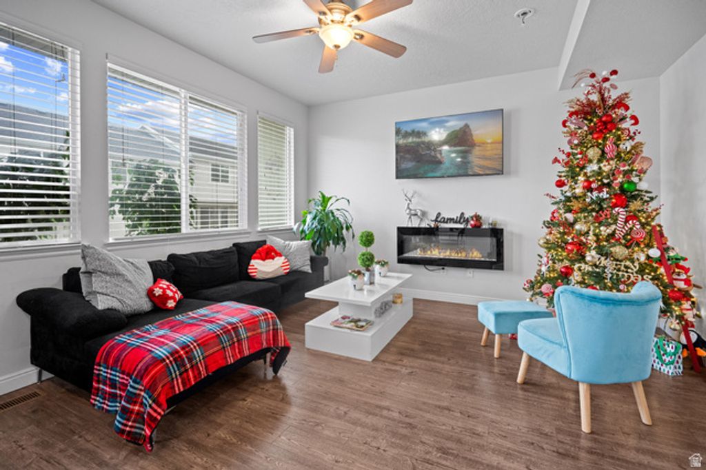 Image 3 of property listing at 14287 S MEADOW ROSE DR, Herriman, UT 84096