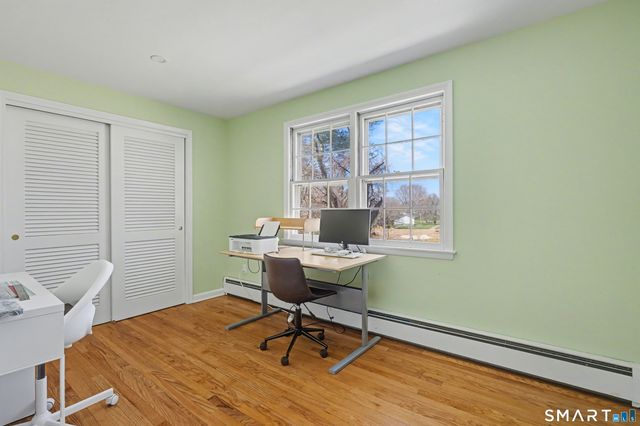 9 Sparrow Bush Lane, Guilford, CT 06437