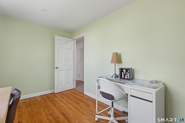 9 Sparrow Bush Lane, Guilford, CT 06437