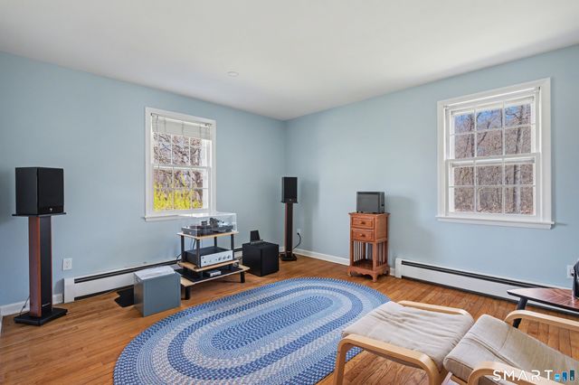 9 Sparrow Bush Lane, Guilford, CT 06437