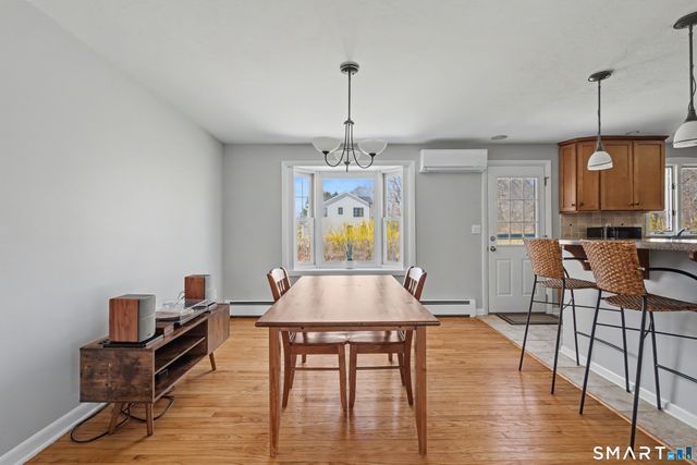9 Sparrow Bush Lane, Guilford, CT 06437