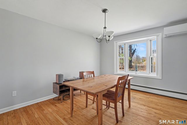 9 Sparrow Bush Lane, Guilford, CT 06437