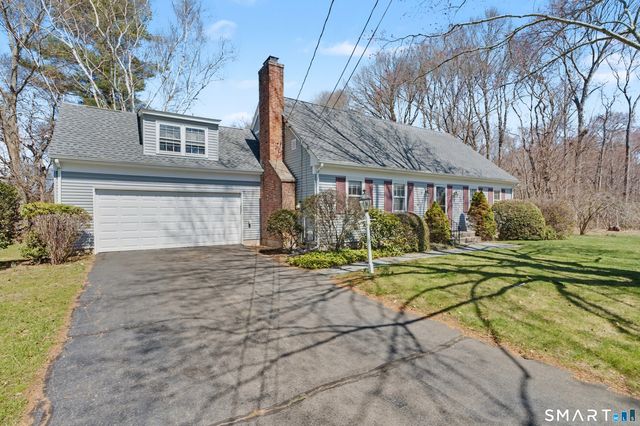 9 Sparrow Bush Lane, Guilford, CT 06437