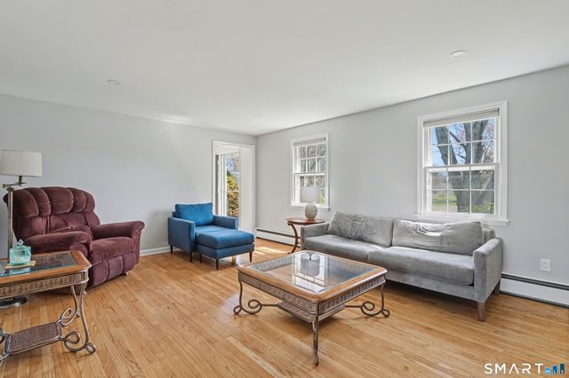 9 Sparrow Bush Lane, Guilford, CT 06437