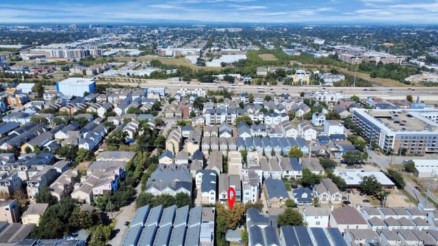 4215 Eli Street, Houston, TX 77007