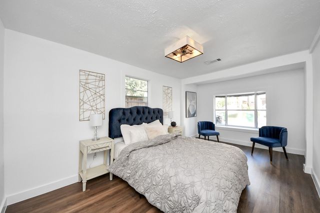 4215 Eli Street, Houston, TX 77007