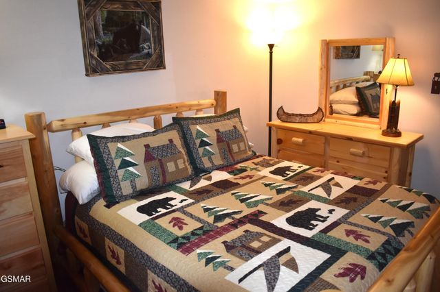 1435 Wiley Oakley Dr Apt 177, Gatlinburg, TN 37738