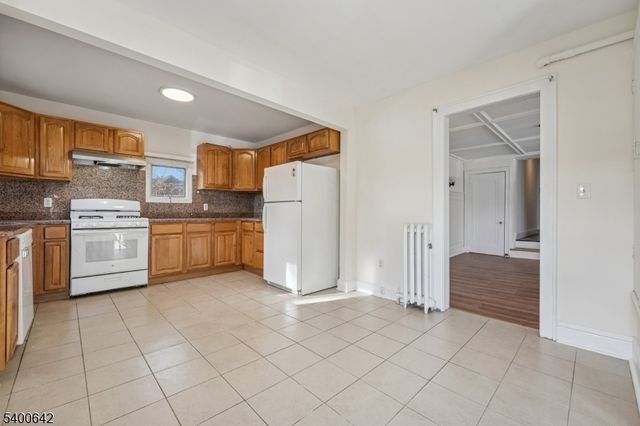 24 Franklin Pl, Summit City, NJ 07901