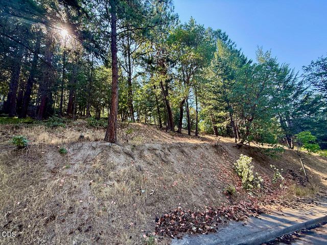 Weller Lane, Ashland, OR 97520