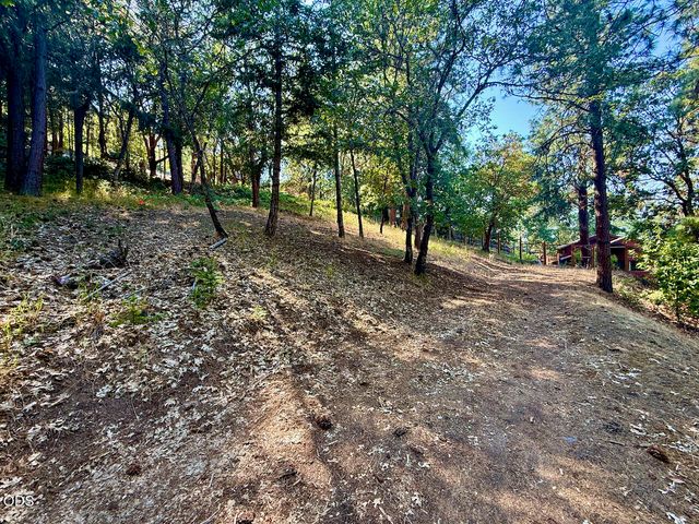 Weller Lane, Ashland, OR 97520