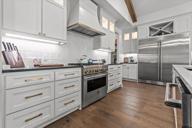 2523 Oak Alley, Tyler, TX 75703