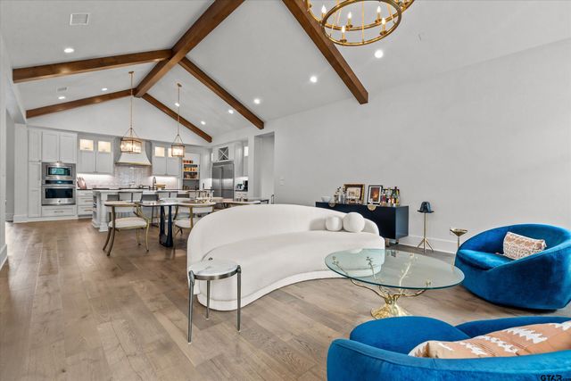 2523 Oak Alley, Tyler, TX 75703