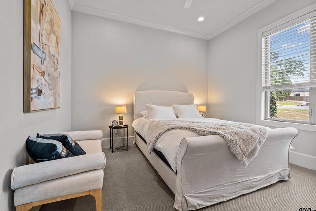 2523 Oak Alley, Tyler, TX 75703