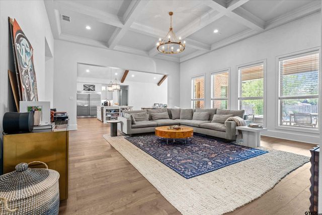 2523 Oak Alley, Tyler, TX 75703