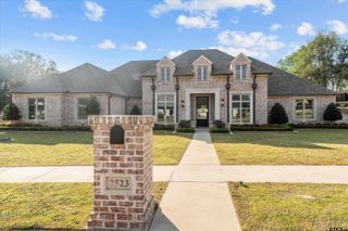 2523 Oak Alley, Tyler, TX 75703