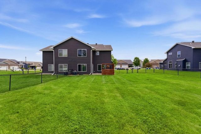 617 Dakota Avenue, Tiffin, IA 52340