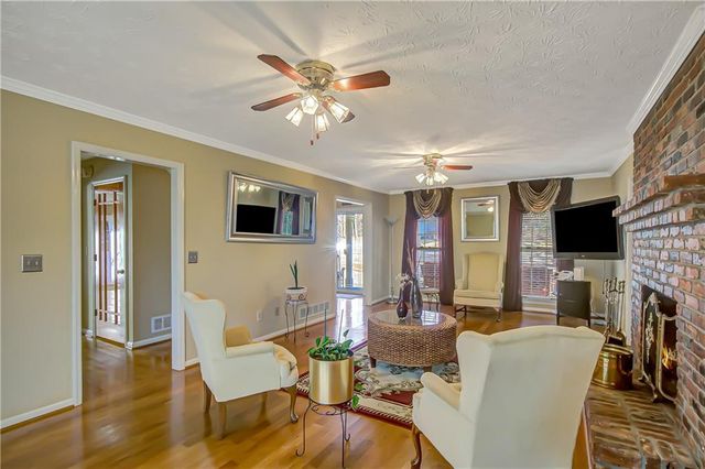 6450 Lake Sara Glen Drive, Douglasville, GA 30135