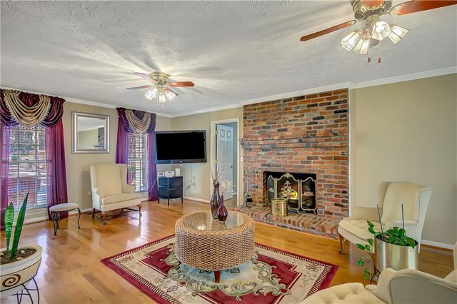 6450 Lake Sara Glen Drive, Douglasville, GA 30135