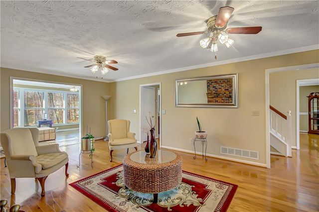 6450 Lake Sara Glen Drive, Douglasville, GA 30135