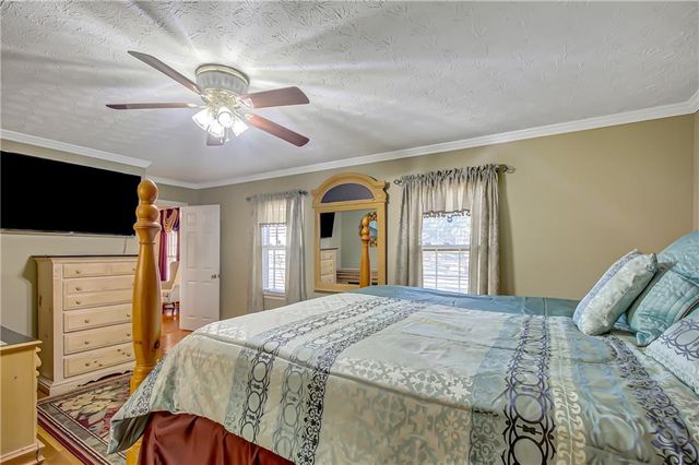 6450 Lake Sara Glen Drive, Douglasville, GA 30135