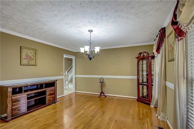 6450 Lake Sara Glen Drive, Douglasville, GA 30135