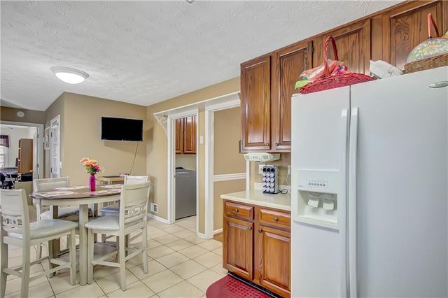 6450 Lake Sara Glen Drive, Douglasville, GA 30135