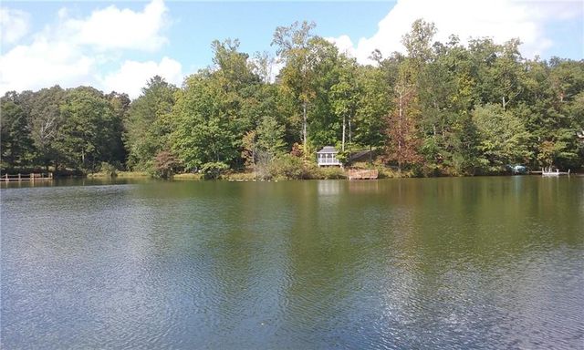 6450 Lake Sara Glen Drive, Douglasville, GA 30135