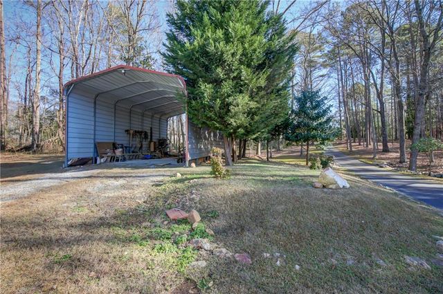 6450 Lake Sara Glen Drive, Douglasville, GA 30135
