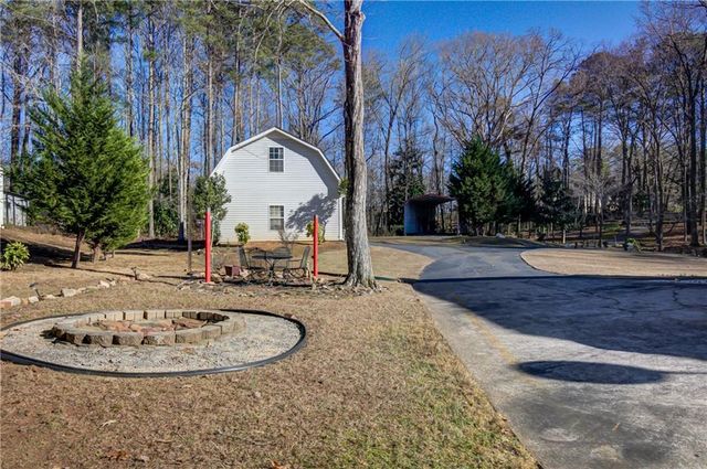 6450 Lake Sara Glen Drive, Douglasville, GA 30135