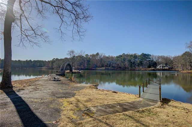 6450 Lake Sara Glen Drive, Douglasville, GA 30135