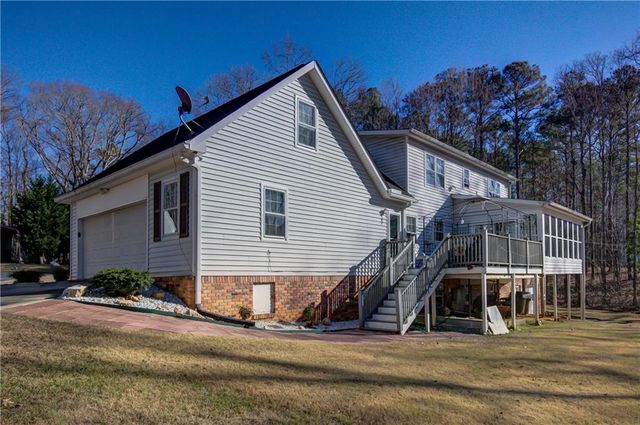 6450 Lake Sara Glen Drive, Douglasville, GA 30135