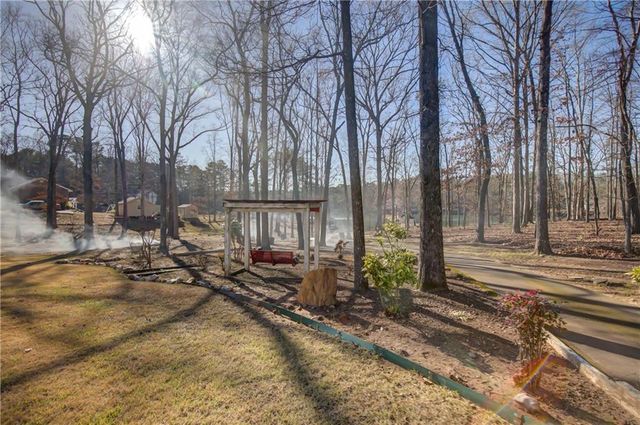 6450 Lake Sara Glen Drive, Douglasville, GA 30135