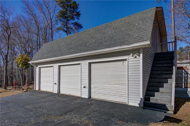 6450 Lake Sara Glen Drive, Douglasville, GA 30135