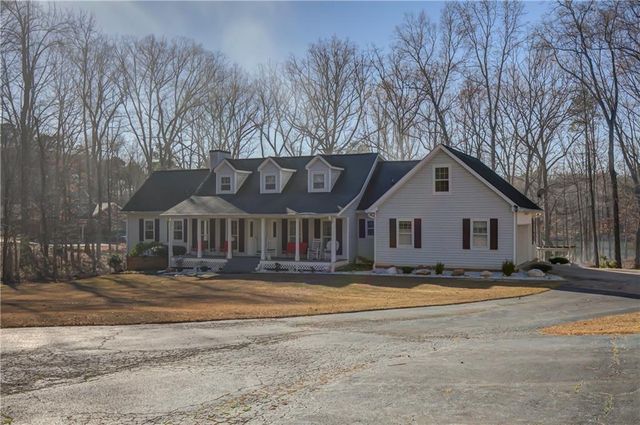 6450 Lake Sara Glen Drive, Douglasville, GA 30135
