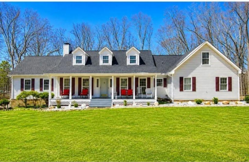 6450 Lake Sara Glen Drive, Douglasville, GA 30135