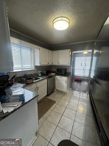 6180 Beethoven Circle, Riverdale, GA 30296