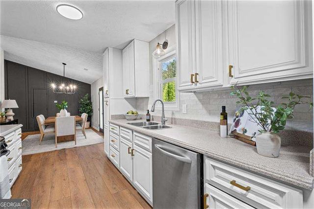 213 Colemans Bluff Drive, Woodstock, GA 30188